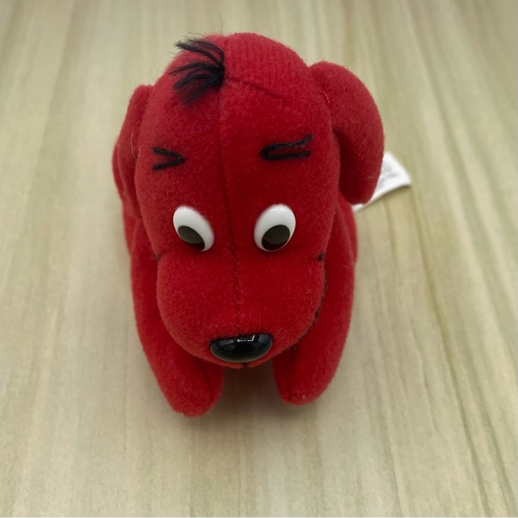 Scholastic Clifford Big Red Dog Plush Stuffed Toy 5 Inch Bean Bag 2003 Wendys - Picture 1 of 7
